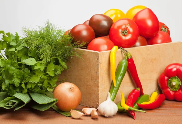 Fresh vegetables in wooden box — Stock Photo, Image