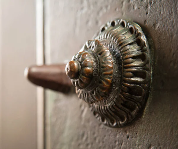 오래 된 문손잡이 — 스톡 사진