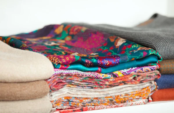 Fragmento de roupas de lã e algodão — Fotografia de Stock