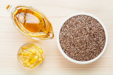 Keten yağı, tohum ve yağı kapsülleri