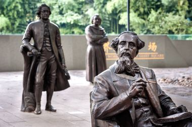 Charles Dickens dünya edebiyat dev kare, Lu Xun Park, Shanghai adlı heykeli