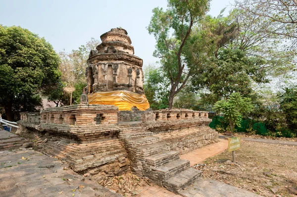 Den förstörda Animisa Chedi på Wat Jed Yod, Chiang Mai — Stockfoto