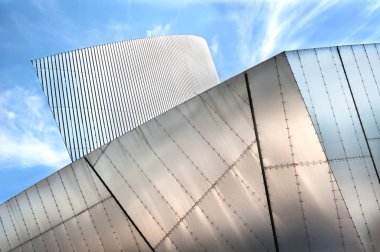 İmparatorluk Savaş Müzesi 'nin mimari detayları, Salford Quays, Greater Manchester, Uk