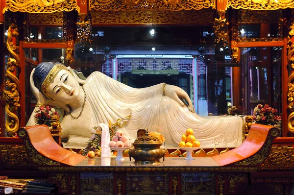 Ανακλινόμενος Βούδας Στο Ναό Jade Buddha Σαγκάη Κίνα Φωτογραφία Αρχείου