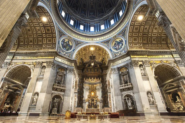 Aziz Peter Bazilikası Nda Aziz Peter Baldachin Baldachin Sunağın Hemen — Stok fotoğraf