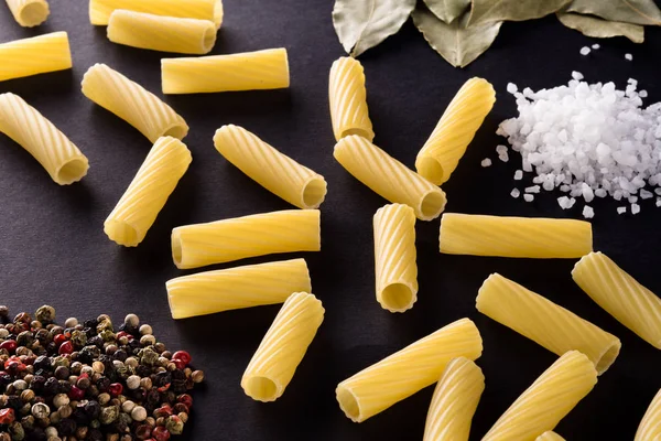 Lezzetli Pasta domates ile