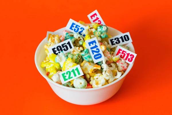 Zararlı Gıda katkı maddeleri. Birden çok tablo E koduyla vardır