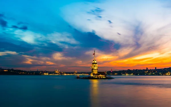 Maiden Tower Sunset Sky Istanbul Turkey Kiz Kulesi Uskudar — Stock Photo, Image