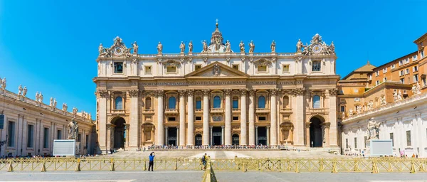Vatican City Italy 2019 베드로 광장과 바티칸 시의성 베드로 대성당 — 스톡 사진