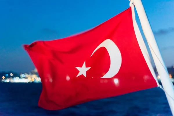 Bandera Turca Con Fondo Cielo Azul — Foto de Stock