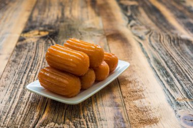 Geleneksel Türk Tatlısı: TULUMBA.