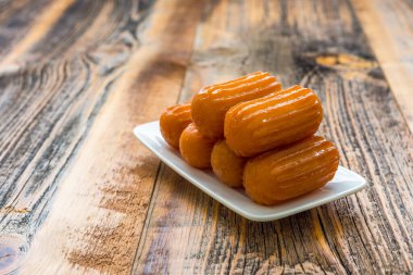 Geleneksel Türk Tatlısı: TULUMBA.