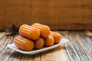 Geleneksel Türk Tatlısı: TULUMBA.