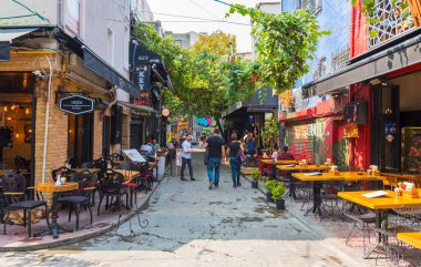 İSTANBUL - 10 Eylül 2017 Karaköy Bölgesi 'nden ünlü kafeler. Karaköy, son yıllarda İstanbul 'un en popüler yerlerinden biri. Karaköy, İstanbul, Türkiye.