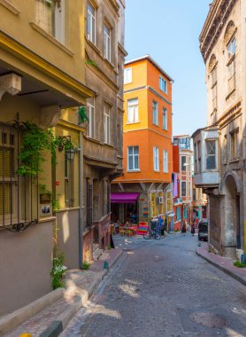 Eski şehir Balat 'ta renkli evler. İstanbul, Türkiye.