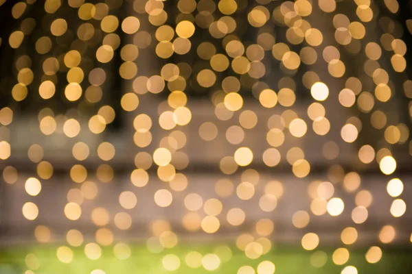 ぼかし色のクリスマスライト 路上の夜のライト ぼけ光抽象的背景 — ストック写真