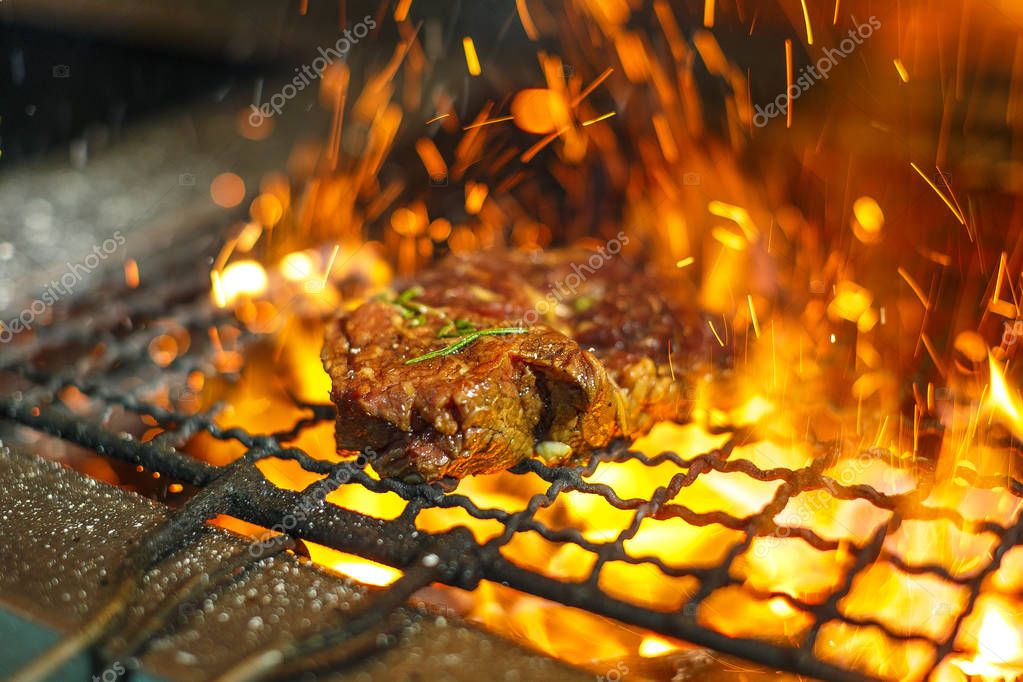 Viande sur le grill