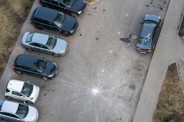 Boya torbasının patlamasının sonuçları.