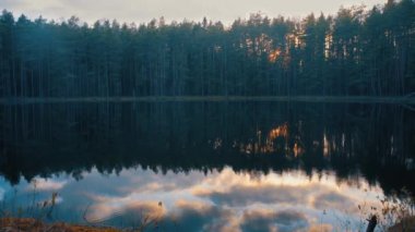 Resimli göl manzarası