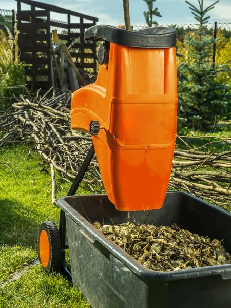 Wood shredder with wood chips — Stock Photo, Image