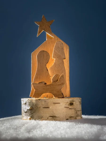 Weihnachtskrippe aus Holz — Stockfoto