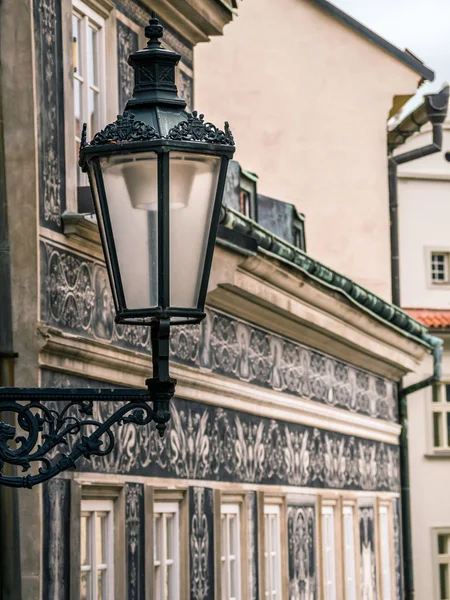 Alte Straßenlaterne in Prag — Stockfoto