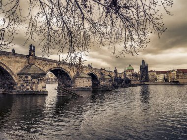Prag 'daki Charles Köprüsü