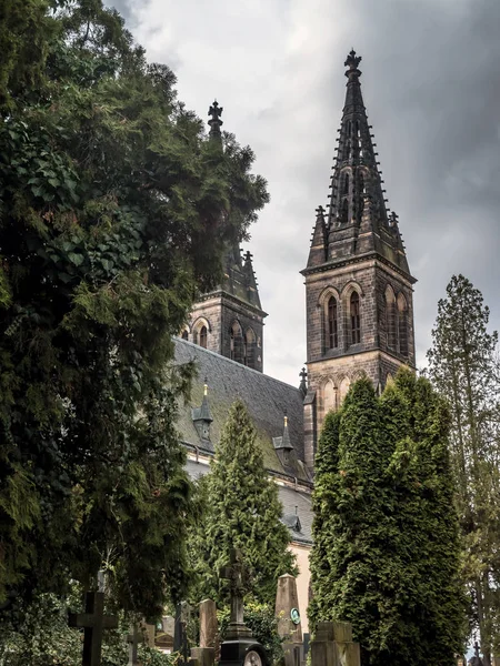 Vysehrad cmentarz w Pradze — Zdjęcie stockowe