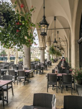 Sukiennice salonları ile açık havada Restoran