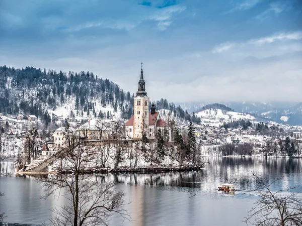 St Mary Kilisesi adada Bled, Slovenya — Stok fotoğraf