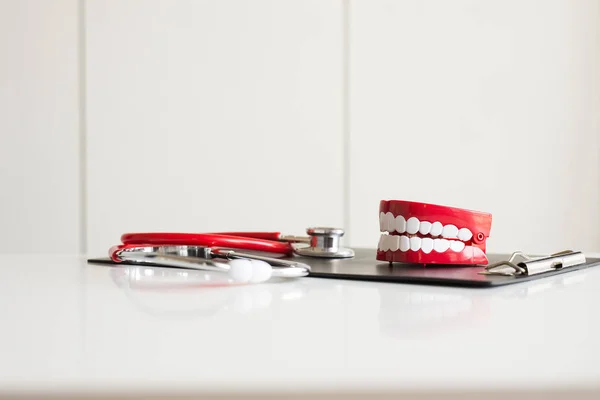Dentist Diagnose Plastic Teeth Models Stethoscope Concept Dental Checking — Stock Photo, Image