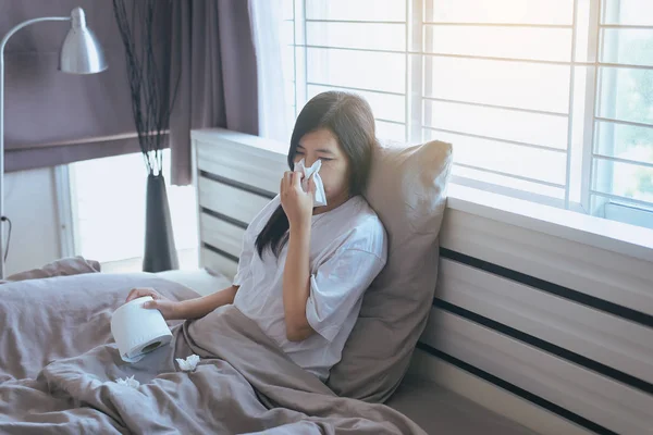 Young Asian Woman Cold Blowing Runny Nose Bed Sick Female — Stock Photo, Image
