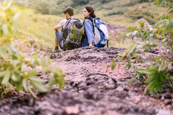 Couple Lover Sitting Looking Beautiful View Feeling Happy Smiling Together — Stock Photo, Image