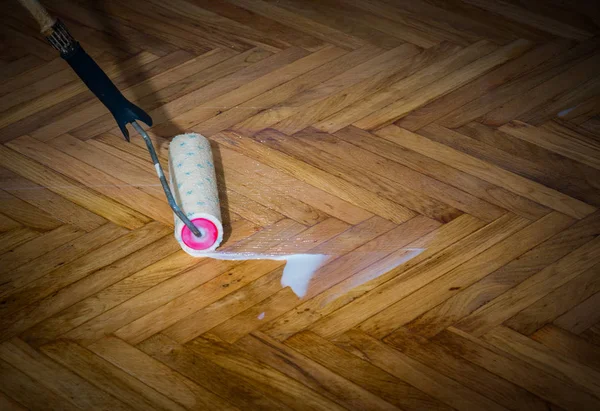 漆布实木复合地板滚子 — 图库照片