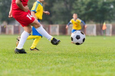  topu tekmeleme çocuklar 