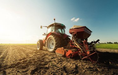 Çiftçi tohum - tarımsal alan bitkileri Ekim traktör ile