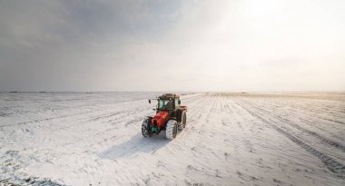 Çiftçi tohum - tarımsal alan bitkileri Ekim traktör ile