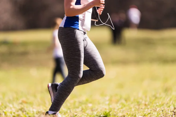 Marathon kör lopp, människor fötter — Stockfoto