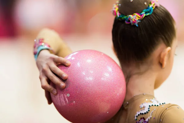 Rhythmic gymnastics competition - blurred — Stock Photo, Image