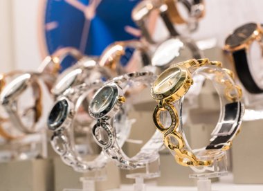 Lüks saat dükkanı.