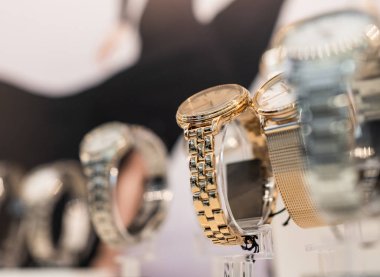 Lüks saat dükkanı.