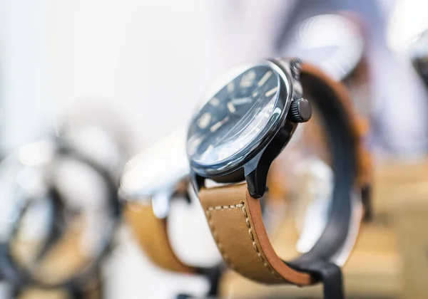 Relógio Caro Exibido Para Venda Loja Luxo — Fotografia de Stock