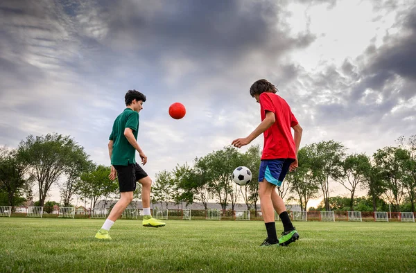 Équipe Football Entraîne Sur Terrain Football — Photo