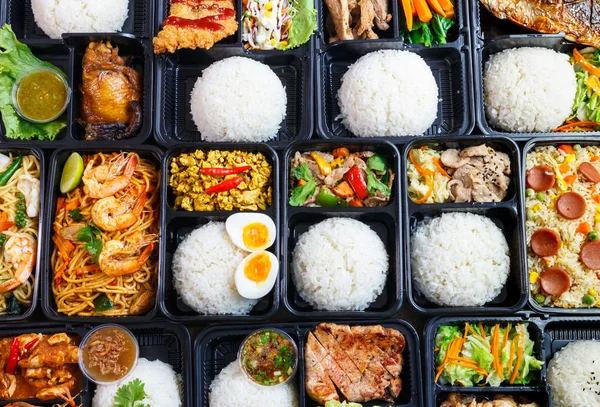 Diverse Thaise maaltijd vakken. Stockfoto