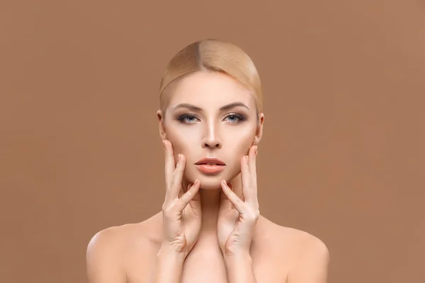 Woman with perfect skin — Stock Photo, Image