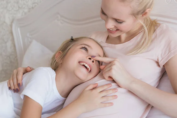 Filha e mãe — Fotografia de Stock