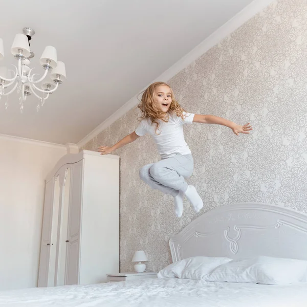 Jumping — Stock Photo, Image