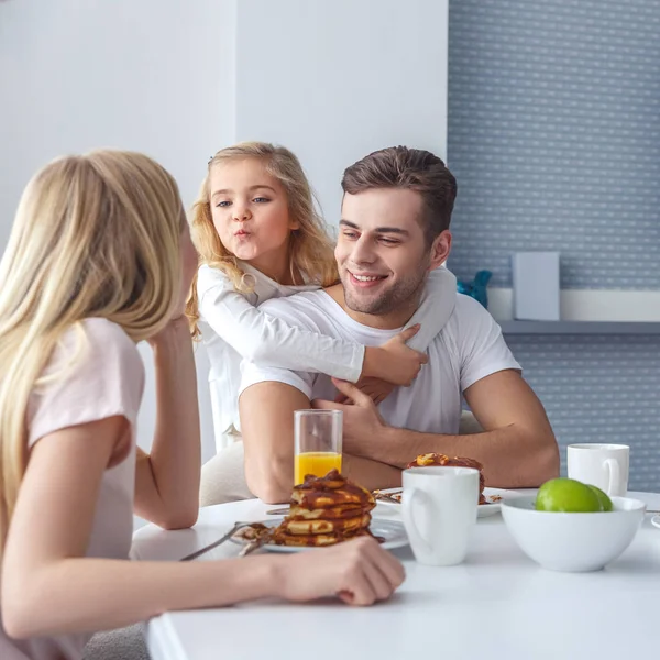 Hugging — Stock Photo, Image