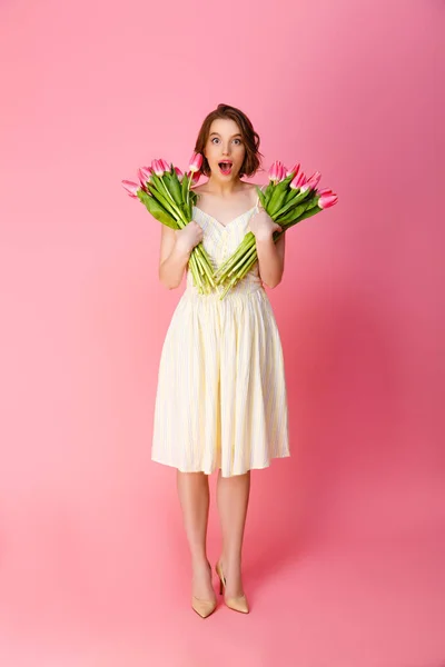 Young Shocked Woman Bouquets Spring Flowers Isolated Pink — Stock Photo, Image