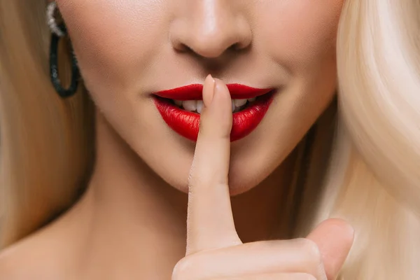 Cropped view of beautiful woman with silence symbol — Stock Photo